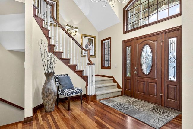 8224 GOLF COURSE DRIVE, Neenah, WI 54956