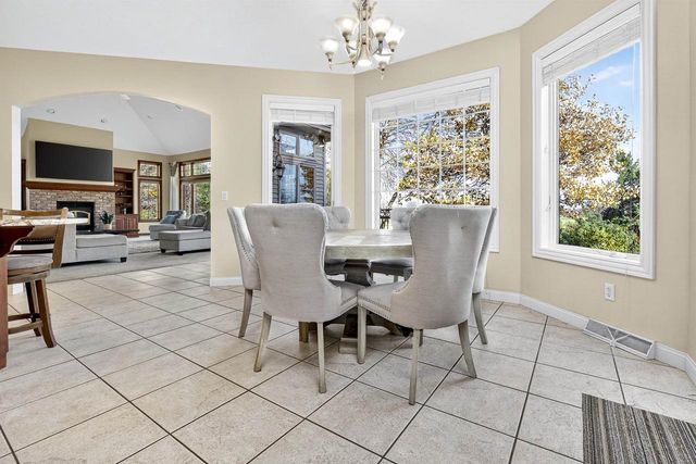 8224 GOLF COURSE DRIVE, Neenah, WI 54956