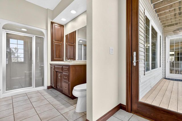 8224 GOLF COURSE DRIVE, Neenah, WI 54956