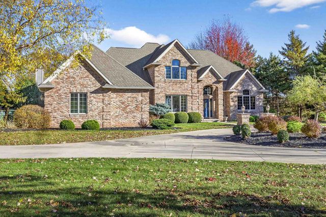 8224 GOLF COURSE DRIVE, Neenah, WI 54956