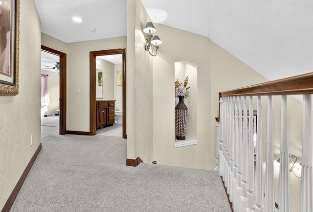 8224 GOLF COURSE DRIVE, Neenah, WI 54956