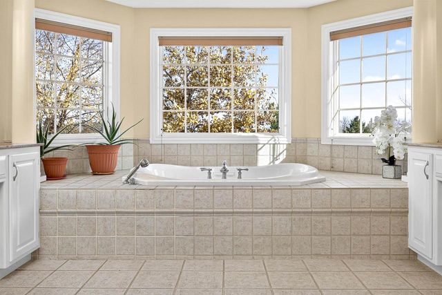 8224 GOLF COURSE DRIVE, Neenah, WI 54956