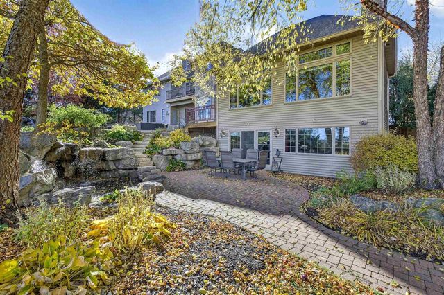 8224 GOLF COURSE DRIVE, Neenah, WI 54956