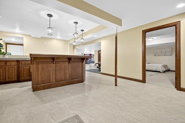 8224 GOLF COURSE DRIVE, Neenah, WI 54956