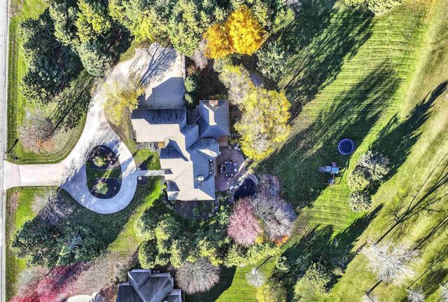 8224 GOLF COURSE DRIVE, Neenah, WI 54956