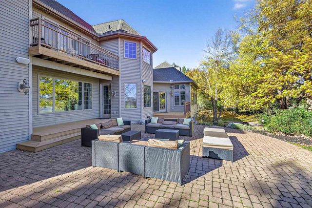 8224 GOLF COURSE DRIVE, Neenah, WI 54956