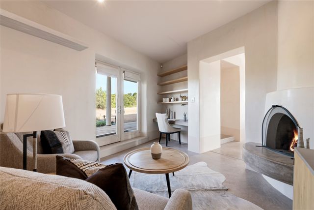 84 Paseo De Aguila, Santa Fe, NM 87506