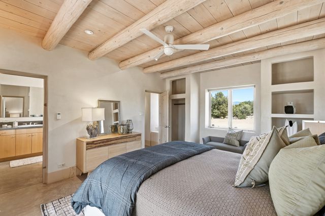 84 Paseo De Aguila, Santa Fe, NM 87506