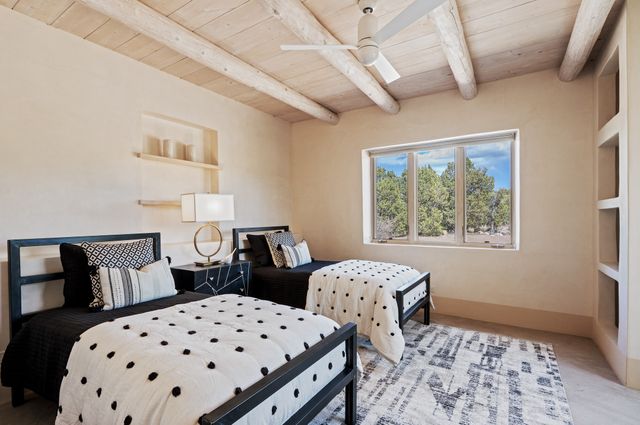 84 Paseo De Aguila, Santa Fe, NM 87506