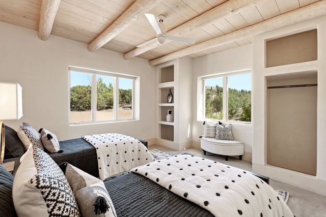 84 Paseo De Aguila, Santa Fe, NM 87506