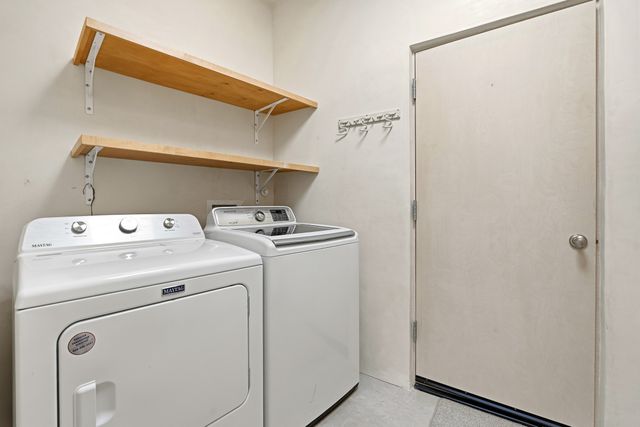 84 Paseo De Aguila, Santa Fe, NM 87506