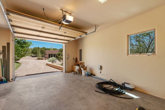 84 Paseo De Aguila, Santa Fe, NM 87506