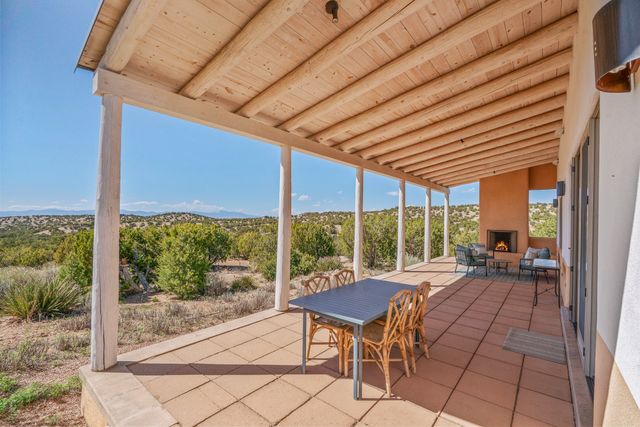 84 Paseo De Aguila, Santa Fe, NM 87506
