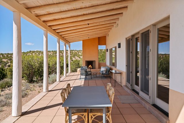 84 Paseo De Aguila, Santa Fe, NM 87506