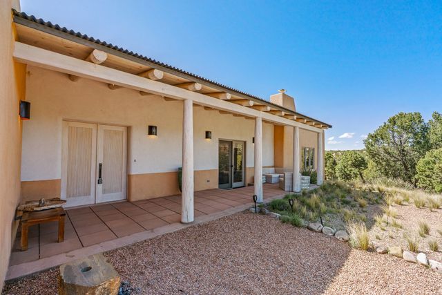 84 Paseo De Aguila, Santa Fe, NM 87506