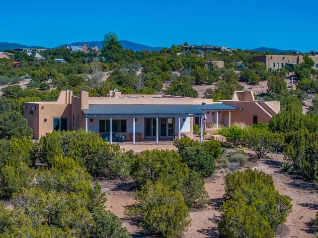 84 Paseo De Aguila, Santa Fe, NM 87506