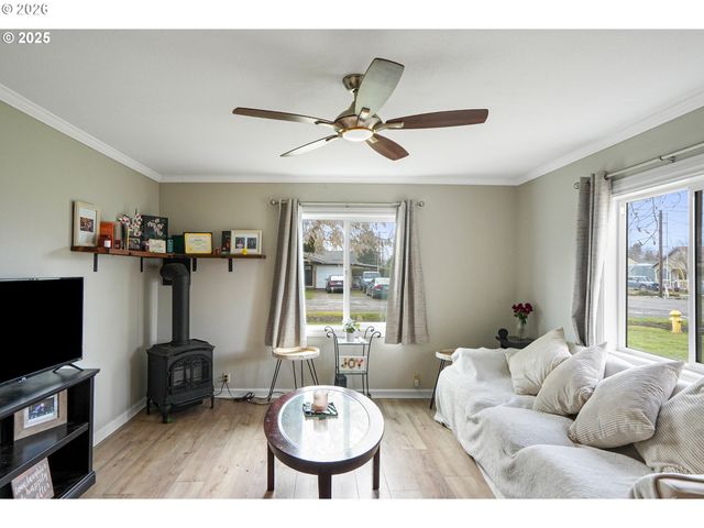 836 ELDIN Ave, Salem, OR 97317