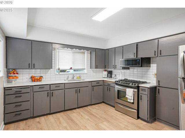 836 ELDIN Ave, Salem, OR 97317