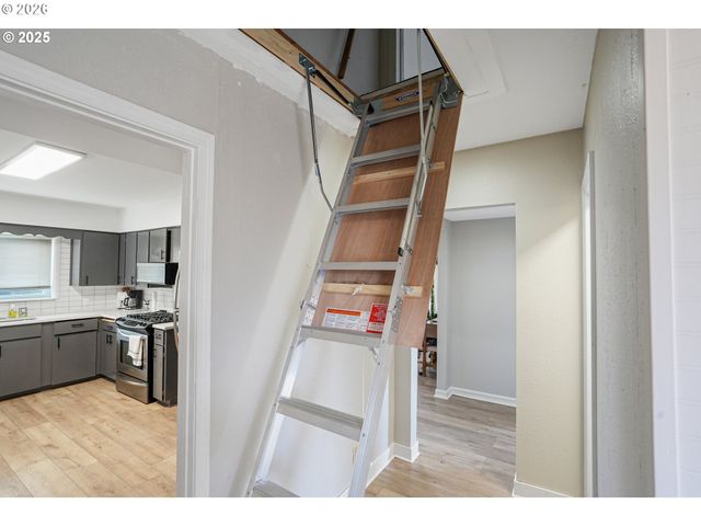 836 ELDIN Ave, Salem, OR 97317