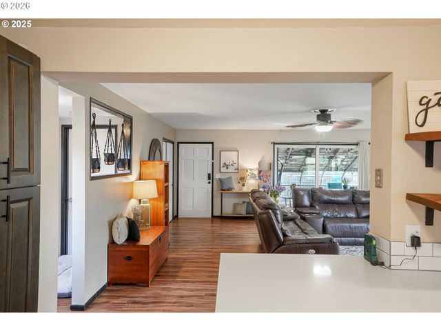 836 ELDIN Ave, Salem, OR 97317