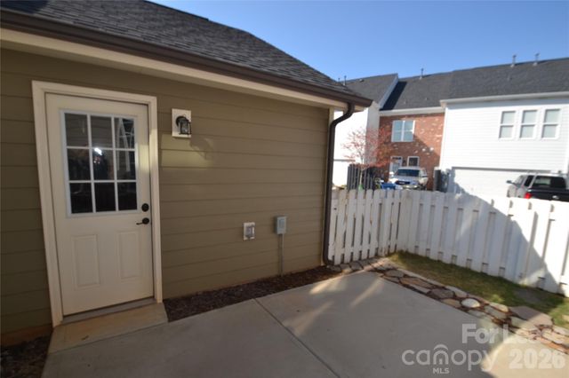 19826 Lamp Lighters Way, Cornelius, NC 28031