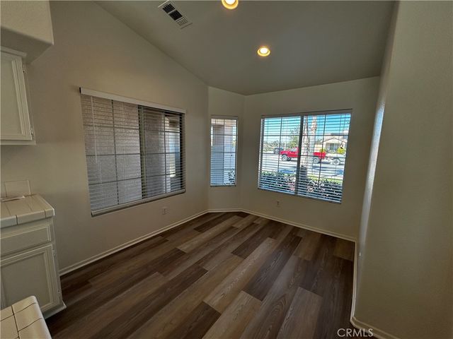 36996 Pomerol Loop, Winchester, CA 92596