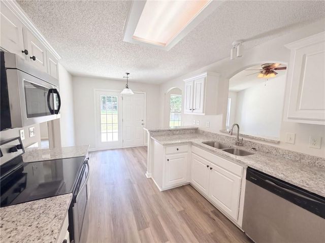 2506 Marixa Drive, Statham, GA 30666