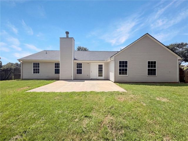 2506 Marixa Drive, Statham, GA 30666