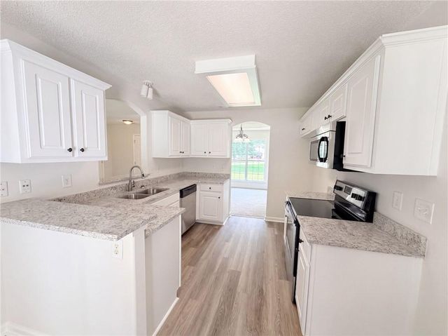 2506 Marixa Drive, Statham, GA 30666