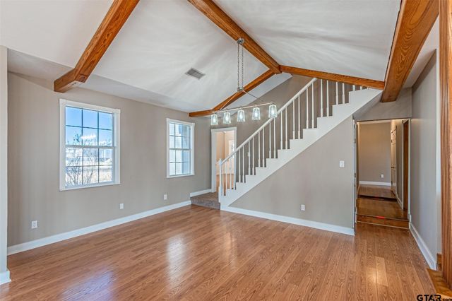 11786 County Road 4401, Larue, TX 75770