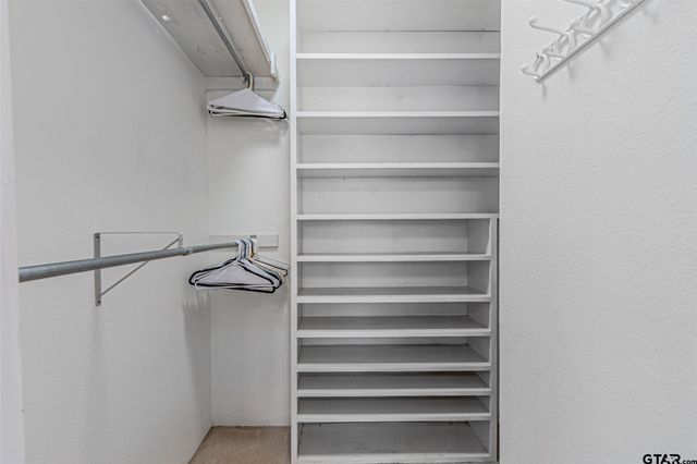 11786 County Road 4401, Larue, TX 75770