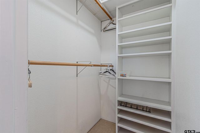 11786 County Road 4401, Larue, TX 75770