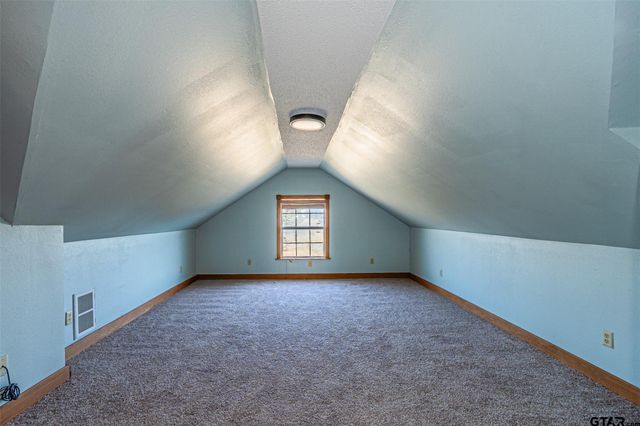 11786 County Road 4401, Larue, TX 75770