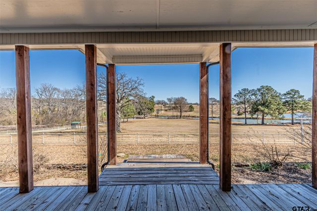 11786 County Road 4401, Larue, TX 75770