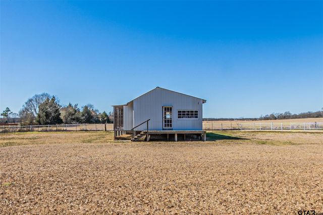 11786 County Road 4401, Larue, TX 75770