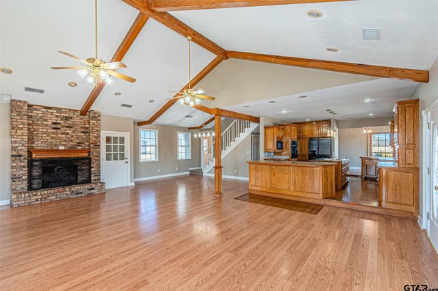 11786 County Road 4401, Larue, TX 75770