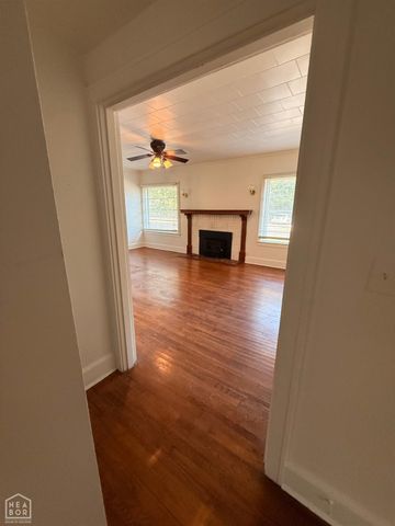 805 W Jefferson ave, Jonesboro, AR 72401