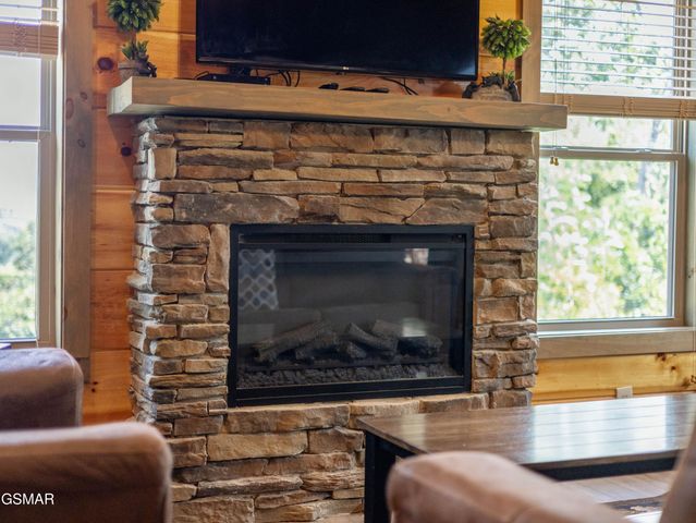 519 Edgewood Drive, Gatlinburg, TN 37738