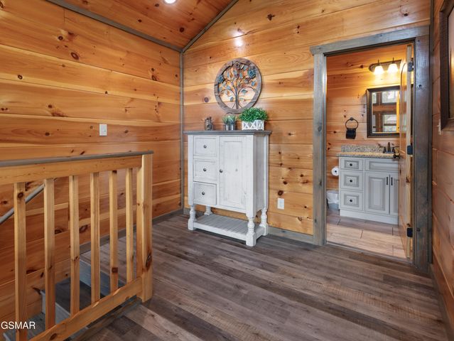 519 Edgewood Drive, Gatlinburg, TN 37738