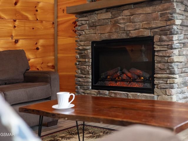 519 Edgewood Drive, Gatlinburg, TN 37738