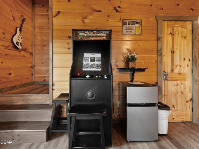 519 Edgewood Drive, Gatlinburg, TN 37738