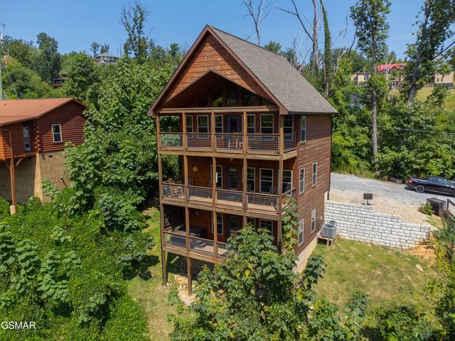 519 Edgewood Drive, Gatlinburg, TN 37738