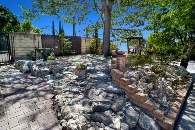 13576 Polk Street, Sylmar, CA 91342