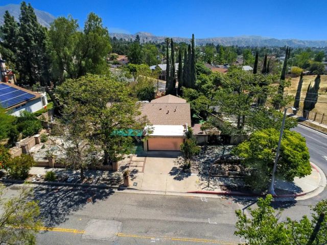 13576 Polk Street, Sylmar, CA 91342