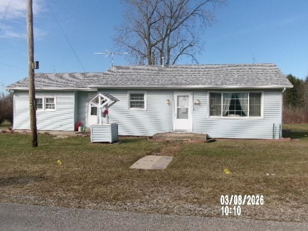 60 Ln 385 Big Otter Lake, Fremont, IN 46737