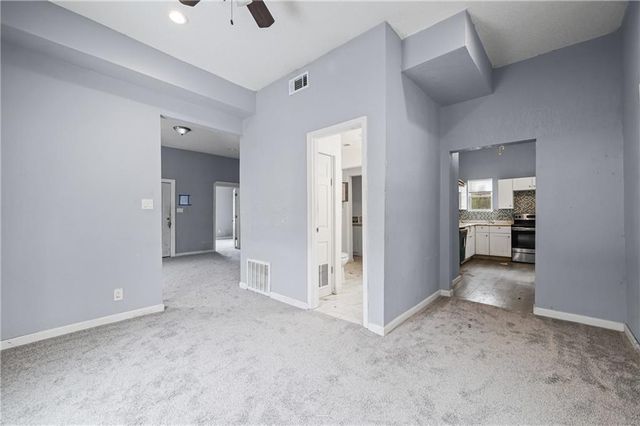 610 ST LOUIS Avenue, Excelsior Springs, MO 64024