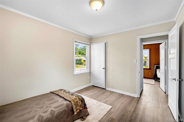 1986 Leitch Road, Ferndale, MI 48220