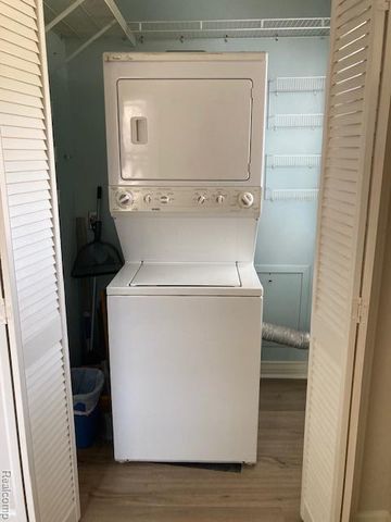 1986 Leitch Road, Ferndale, MI 48220