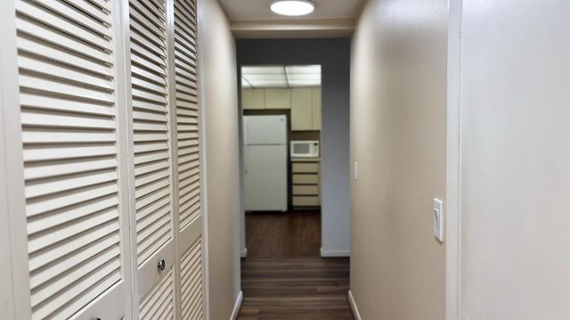 4657 Fountains Drive S 202, Lake Worth, FL 33467