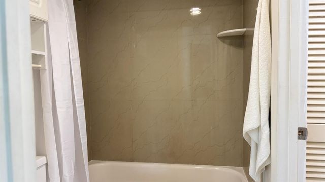 4657 Fountains Drive S 202, Lake Worth, FL 33467